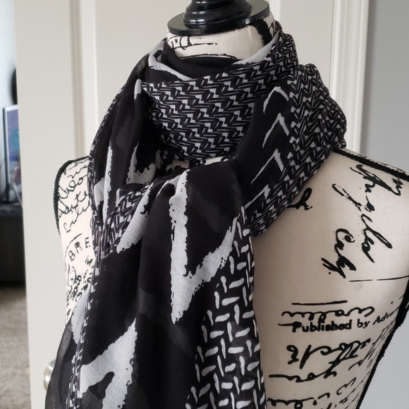 Chevron scarf - Picture 2 of 5